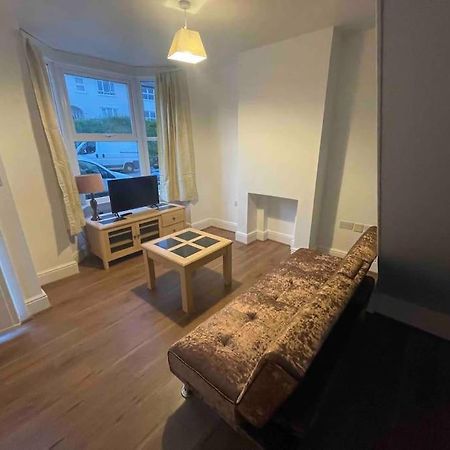 Modern 2 Bedroom Terraced House Дувр Екстер'єр фото